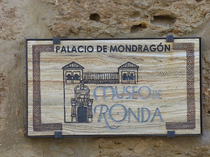 Palacio de Mondragon