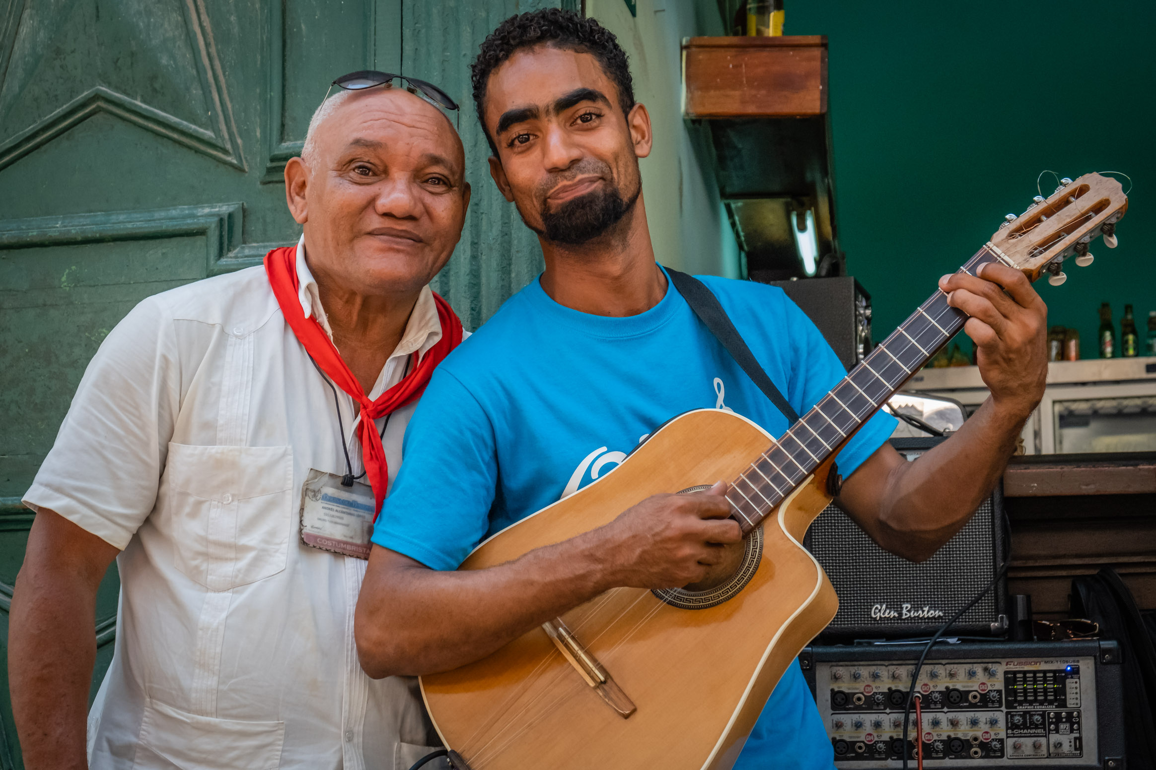 Les petites arnaques à la Cubaine - Détour Local