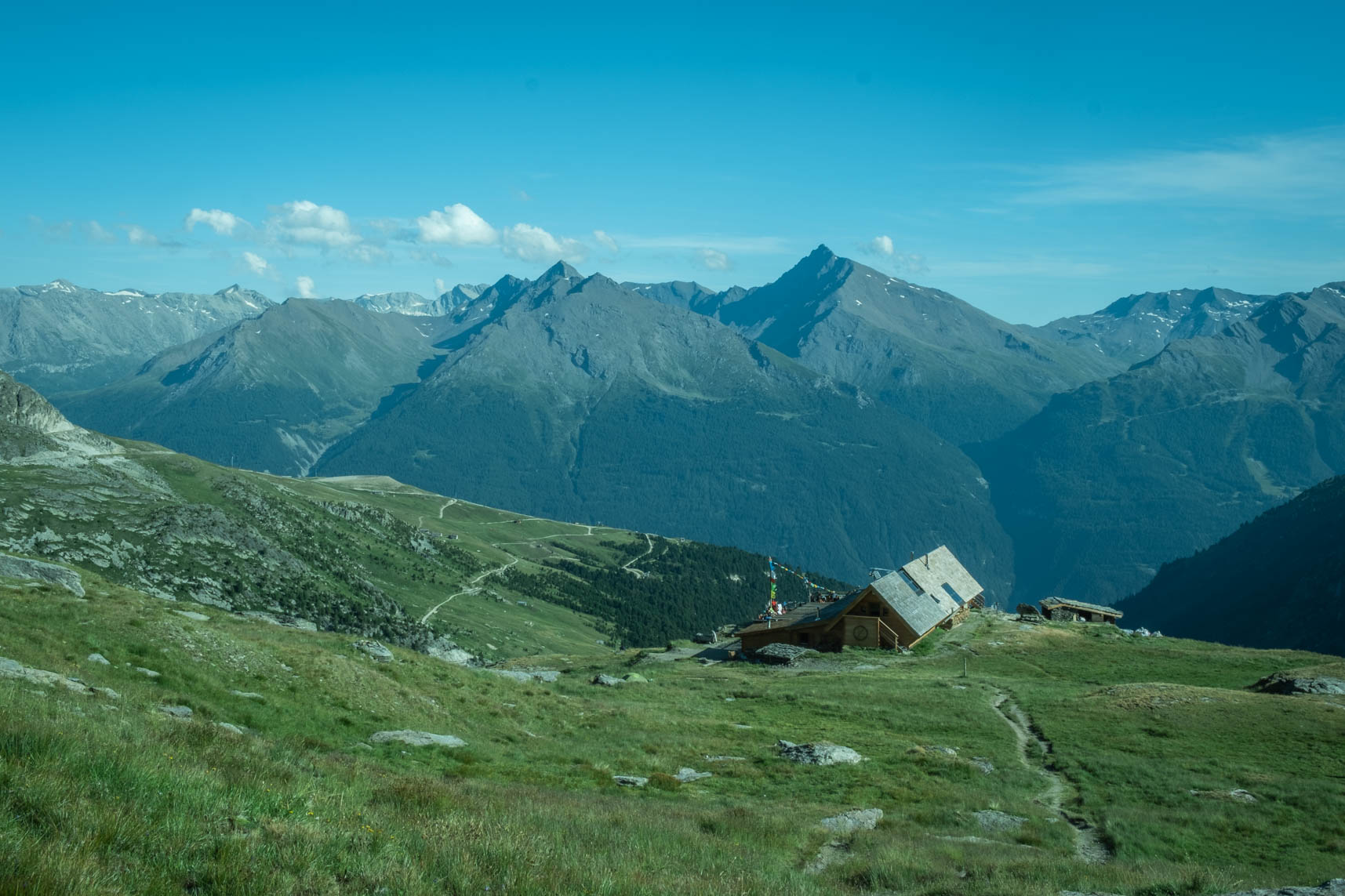 refuge-dent-parrachee-vanoise