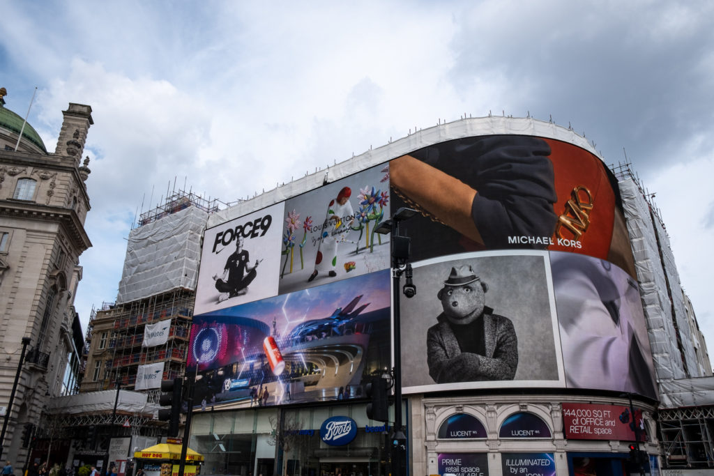picadilly-circus